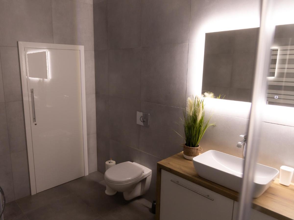 Apartament Pod Lasem Daire Oldrzychowice Klodzkie Dış mekan fotoğraf