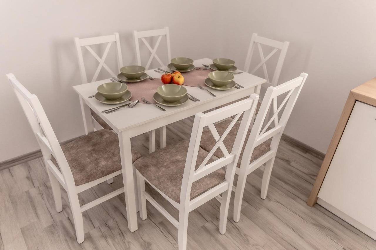 Apartament Pod Lasem Daire Oldrzychowice Klodzkie Dış mekan fotoğraf